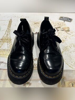 Dr. Martens Holly Platform Shoes Size 7 PRISTINE CONDITION